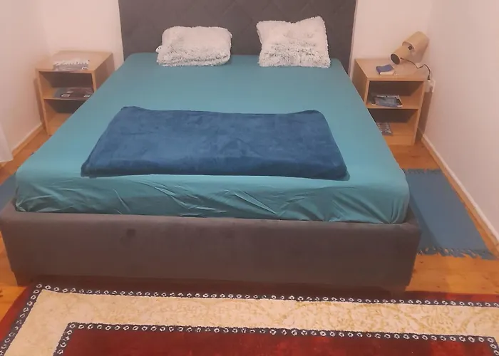 Village Paradise * Murvica (Policnik)